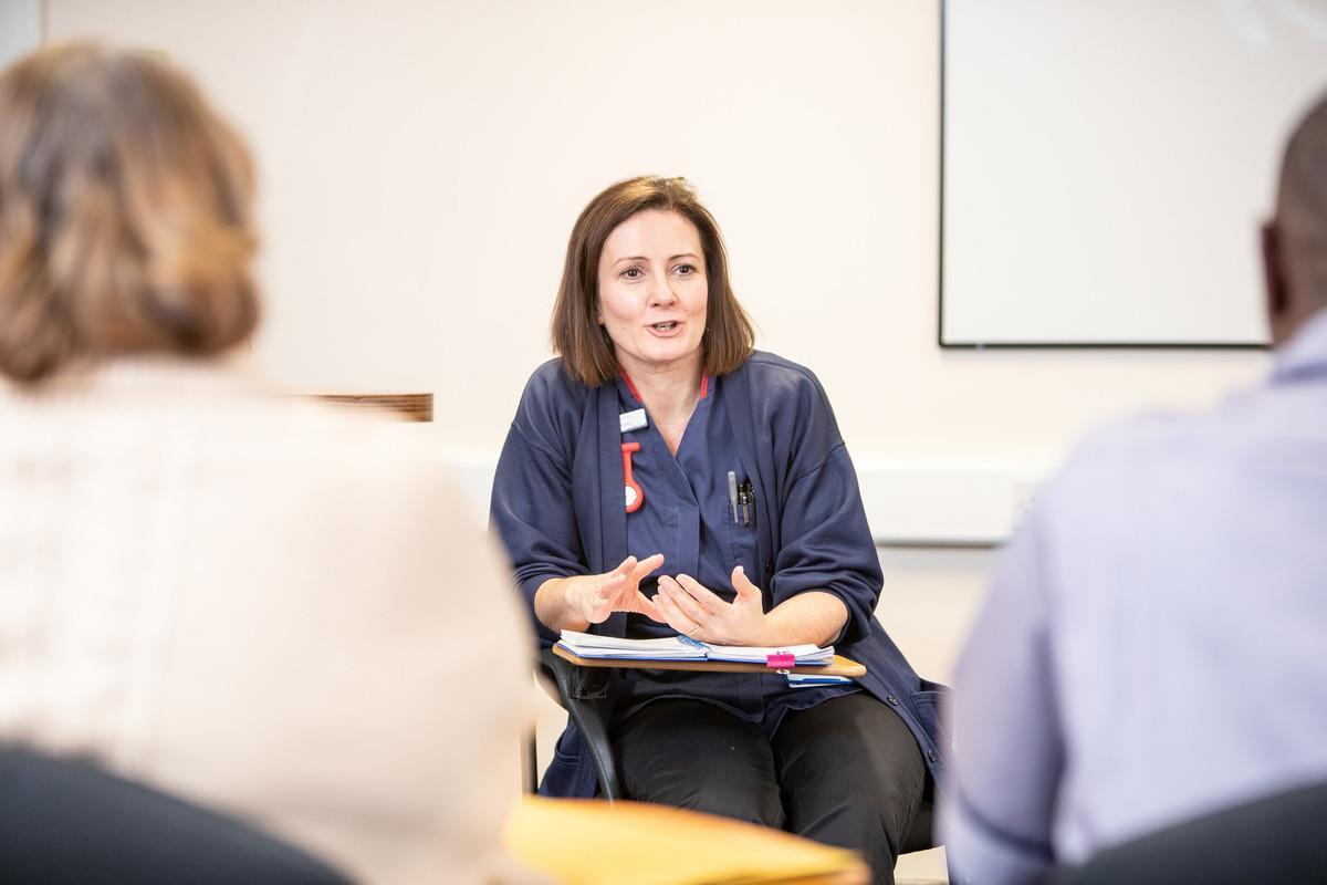 Tutor teaching postgraduate dentists on an Endodontology MSc course, focusing on advanced endodontic techniques, root canal therapy and evidence-based dental practice.