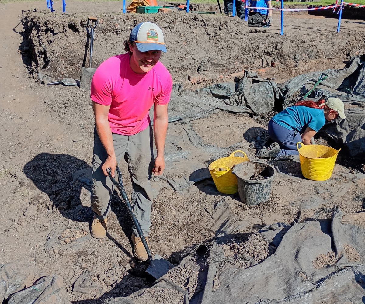 A student at the 2026 Grosvenor Park archaeological dig.