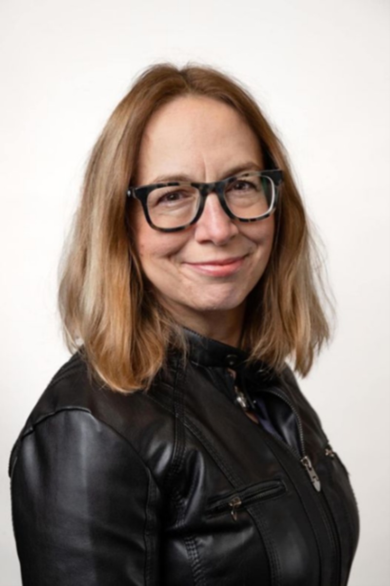 Prof Wendy Dossett