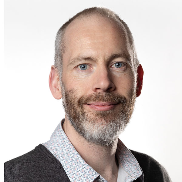 Dr Stuart Cunningham