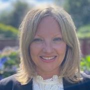 Dr Tracey Clare